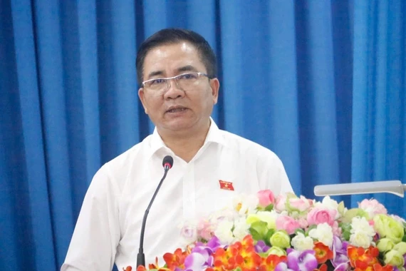 Tướng Nguyễn Minh Đức trả lời thẳng chuyện quảng cáo của Quang Linh Vlogs