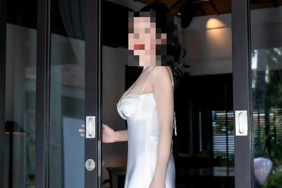 Bán dâm nghìn đô, các nữ tiếp viên hàng không có bị đuổi việc?