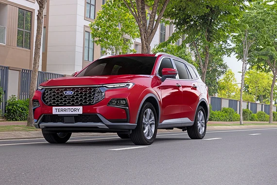 Ford Việt Nam mạnh tay giảm giá cho khách mua xe tháng 5/2025