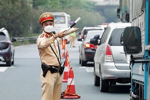 Hà Nội thông báo cấm đường để diễn tập cảnh sát đặc nhiệm