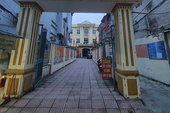 Cho thôi việc Phó Giám đốc Ban quản lý dự án Hải Phòng