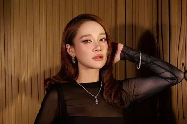 Nhã Phương mang bầu lần 3, vì sao ngày nào cũng phải gặp bác sĩ?