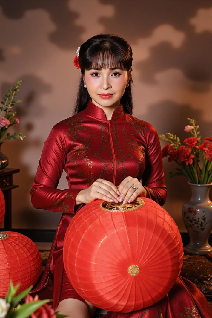 Ca sĩ Trang Nhung (sinh năm 1973) nổi tiếng với dòng nhạc nhẹ, dân gian và truyền thống. Sau khi kết hôn với doanh nhân Ngô Nhật Phương, Trang Nhung từng rút lui khỏi sân khấu để chăm lo cho gia đình. Ảnh: Internet