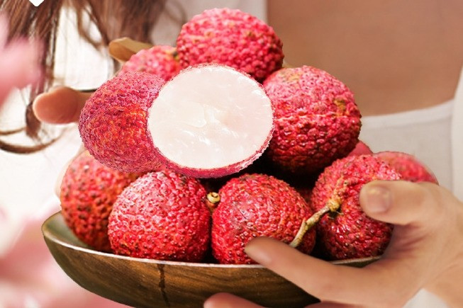 Vải không hạt sinh trưởng tốt trong khoảng nhiệt 20-35 độ C, “ưa nước” và “kén đất” nên Hải Nam gần như là nơi duy nhất tại Trung Quốc có thể trồng thành công. Ảnh: U Food