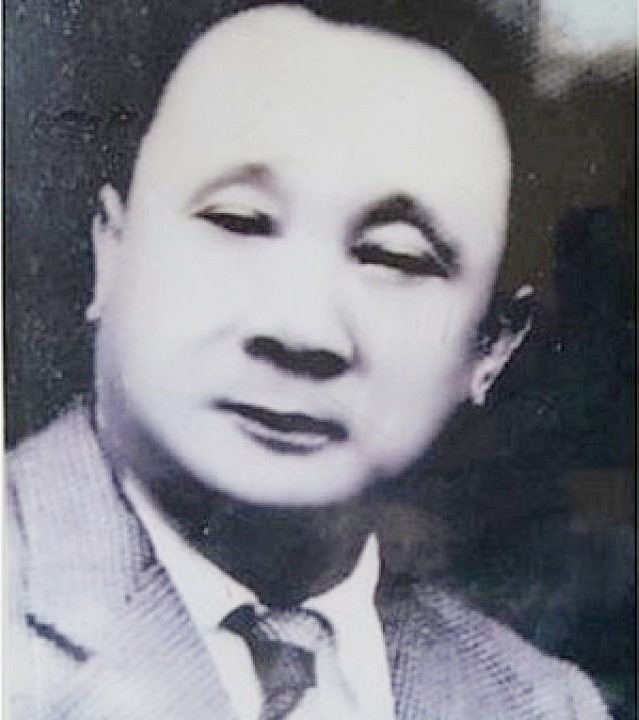 Công tử Bạc Liêu (tên thật là Trần Trinh Huy), nổi tiếng với lối sống phóng khoáng, từng tiêu hết 5 tấn vàng của cha mẹ, theo sách “Công tử Bạc Liêu”. Thậm chí, ông còn sắm cho mình cả máy bay riêng để thăm ruộng vườn. Ảnh tư liệu