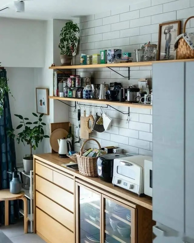 Đồ dùng bếp được Yami sắp xếp gọn gàng trong ngăn kéo hoặc tủ. Ảnh: 6parkbbs