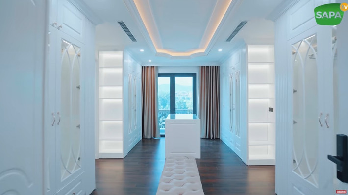 Phòng thay đồ rộng rãi. Ảnh: Sapa TV