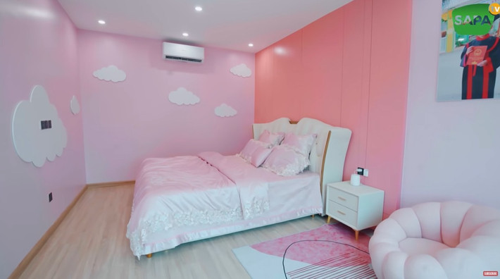 Phòng ngủ dành cho các con. Ảnh: Sapa TV