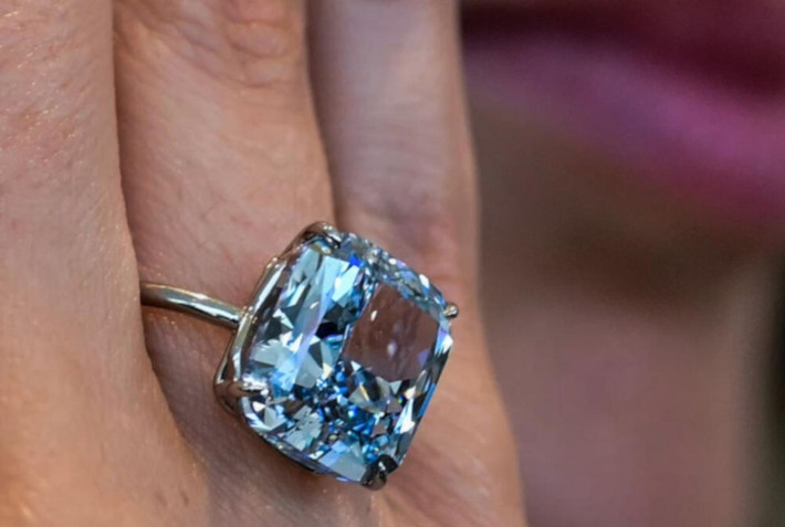 Quig Bruning, giám đốc Sotheby's tại Bắc Mỹ, châu Âu và Trung Đông, cho biết: "Kim cương xanh là đỉnh cao trong thang độ hiếm của kim cương". Ảnh: The South Afirca