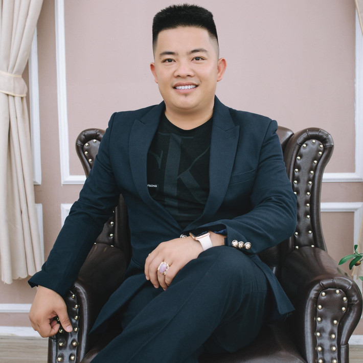 Chưa hết, Hải Sapa còn gây choáng khi liên tục tham gia các bữa tiệc quy tụ nhiều doanh nhân giàu có, nghệ sĩ nổi tiếng. Ảnh: Facebook