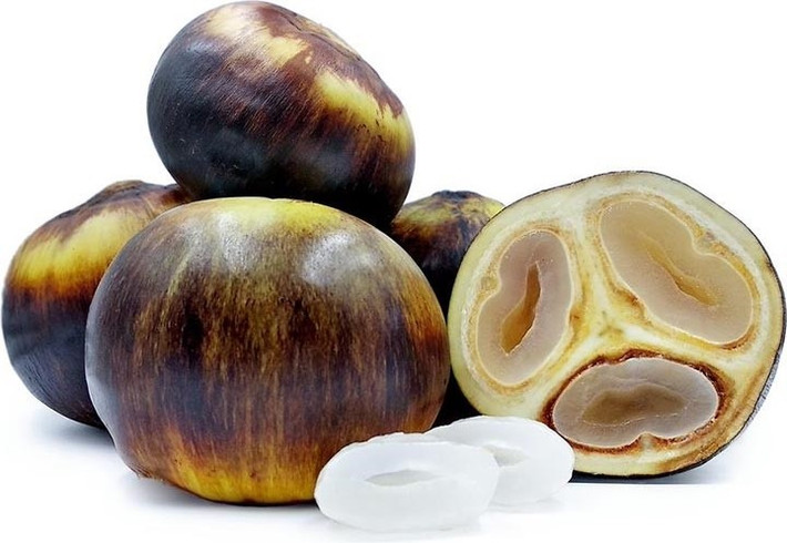 Quả thốt nốt được nhiều du khách yêu thích bởi những món ăn dân dã như: cơm (cùi) thốt nốt, nước thốt nốt tươi, đường tán, chè thốt nốt...Ảnh: Facebook