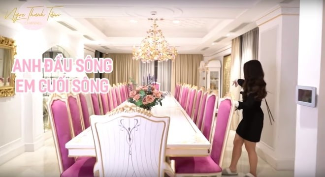 Tổ ấm của Ngọc Thanh Tâm được ghép lại từ 6 căn hộ cao cấp với tổng diện tích lên đến 650m2, rộng không kém một biệt phủ. Ảnh chụp màn hình