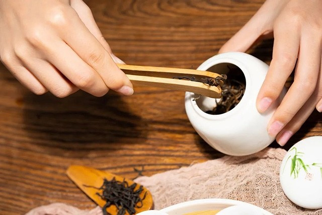 Đặc biệt, trà có vị ngọt, thanh không lẫn với bất kỳ loại trà nào khác. Ảnh: Ipucha