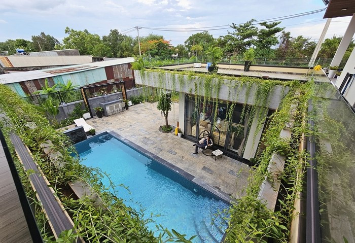 Trước đó, vợ chồng Quách Thành Danh sống trong căn biệt thự rộng 1.200m2 (tính cả diện tích nhà và đất vườn) tọa lạc ở huyện Bình Chánh, TP HCM. Ảnh: Vietnamnet