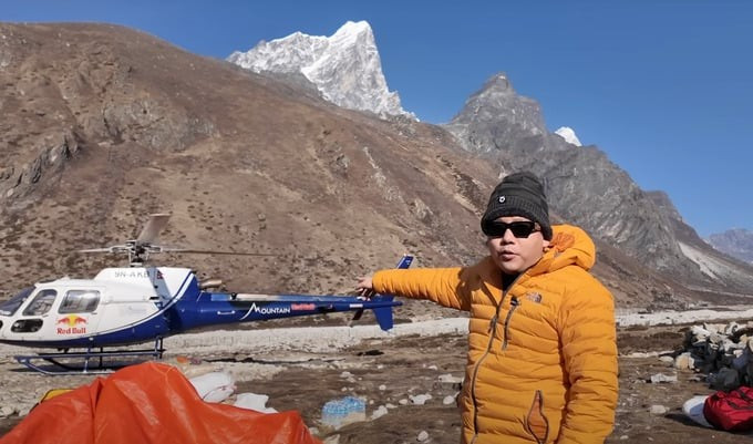 Nam YouTuber từng chi hơn 1 tỷ đồng để chinh phục đỉnh Everest. Ảnh: YouTube Khoa Pug