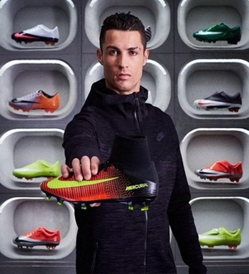 Đáng chú ý, Nike đã ký hợp đồng trọn đời với Cristiano Ronaldo vào năm 2016, được cho là trị giá 1 tỷ USD, bao gồm cả khoản tiền thưởng ký kết 100 triệu USD. Ảnh: DM