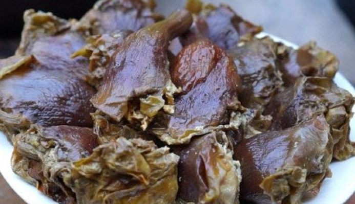 Nếu như trước đây, hoa kè là món ăn dân dã ở Tây Bắc, thì những năm gần đây, món ngon từ cây hoa kè được nhiều người biết tới. Ảnh: Internet