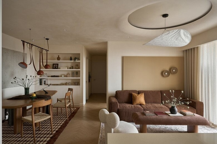 Căn hộ của cặp đôi có sự kết hợp giữa phong cách Nhật Bản và Scandinavian (Bắc Âu), với tinh thần tối giản và chú trọng đến cân bằng trong thiết kế. Ảnh: FBNV