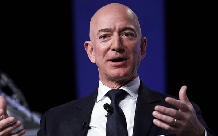 Jeff Bezos tận dụng khoảng thời gian này để tâm hồn bay bổng và nảy sinh ý tưởng sáng tạo. Ảnh: Getty