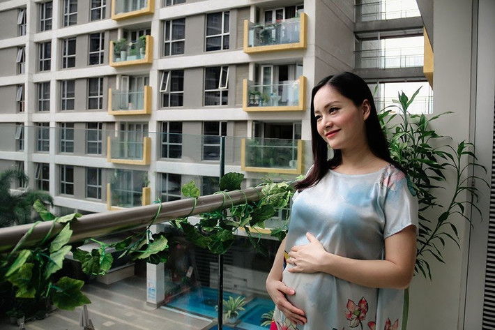 Lan Phương còn bài trí thêm nhiều cây xanh tại ban công. Ảnh: FBNV