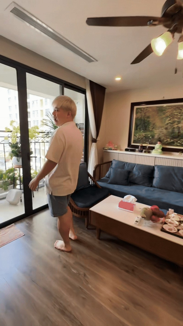 Dù không tiết lộ giá nhưng ước tính Tun Phạm đã chi khoảng 6 - 10 tỷ đồng cho tổ ấm ở vị trí đắc địa này. Ảnh: FB Tun Phạm