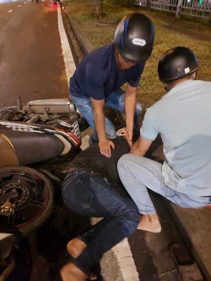 Đối tượng Phúc bị khống chế Đối tượng Phúc bị khống chế