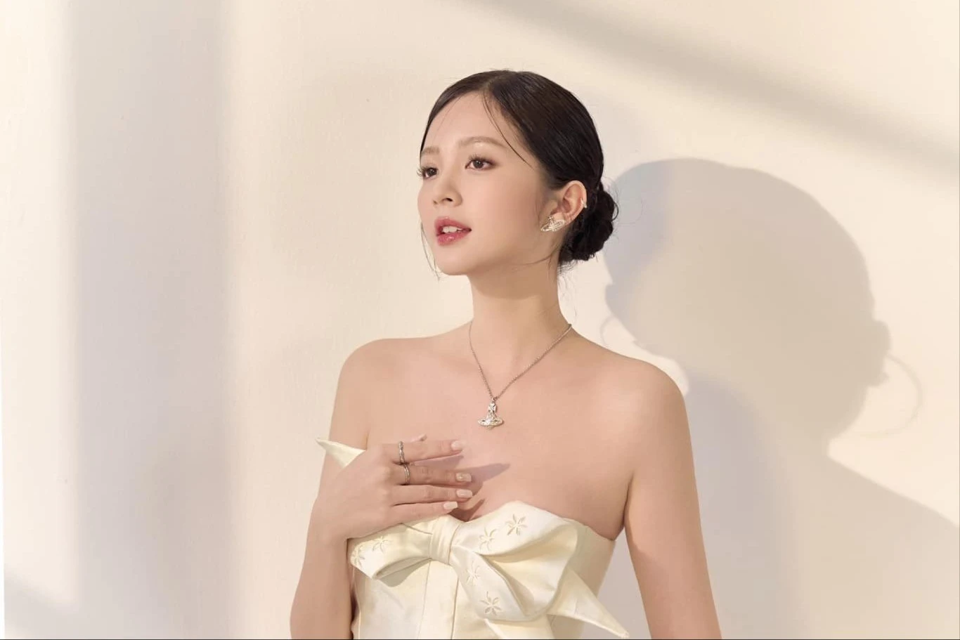 Ngọc Huyền làm fan nam tiếc nuối khi sắp thành vợ người ta