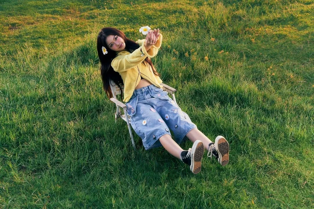 "Em xinh say hi" nhỏ tuổi nhất sở hữu bảng thành tích "chất"