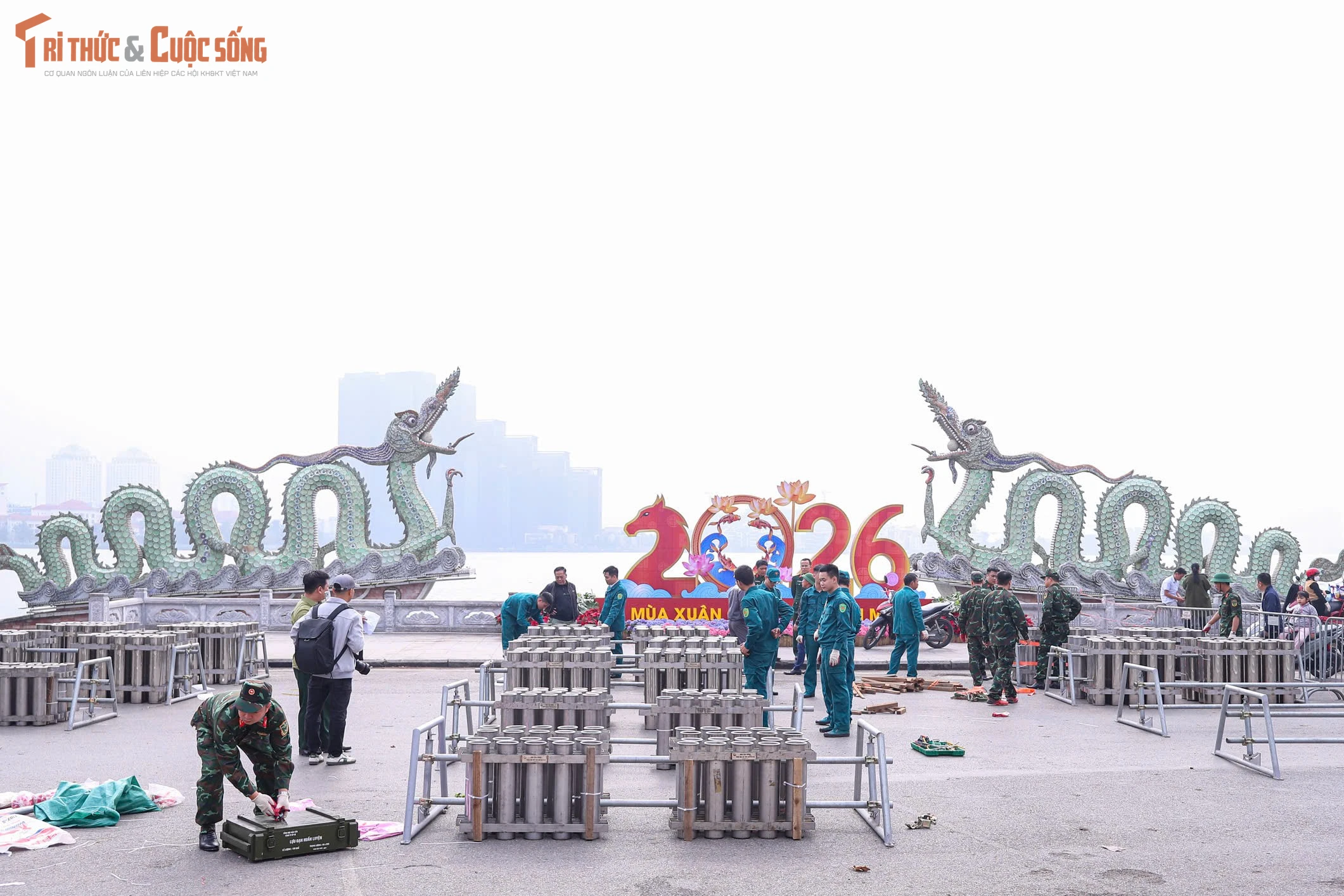 Trận địa pháo hoa sẵn sàng thắp sáng bầu trời Hà Nội đêm Giao thừa 2026