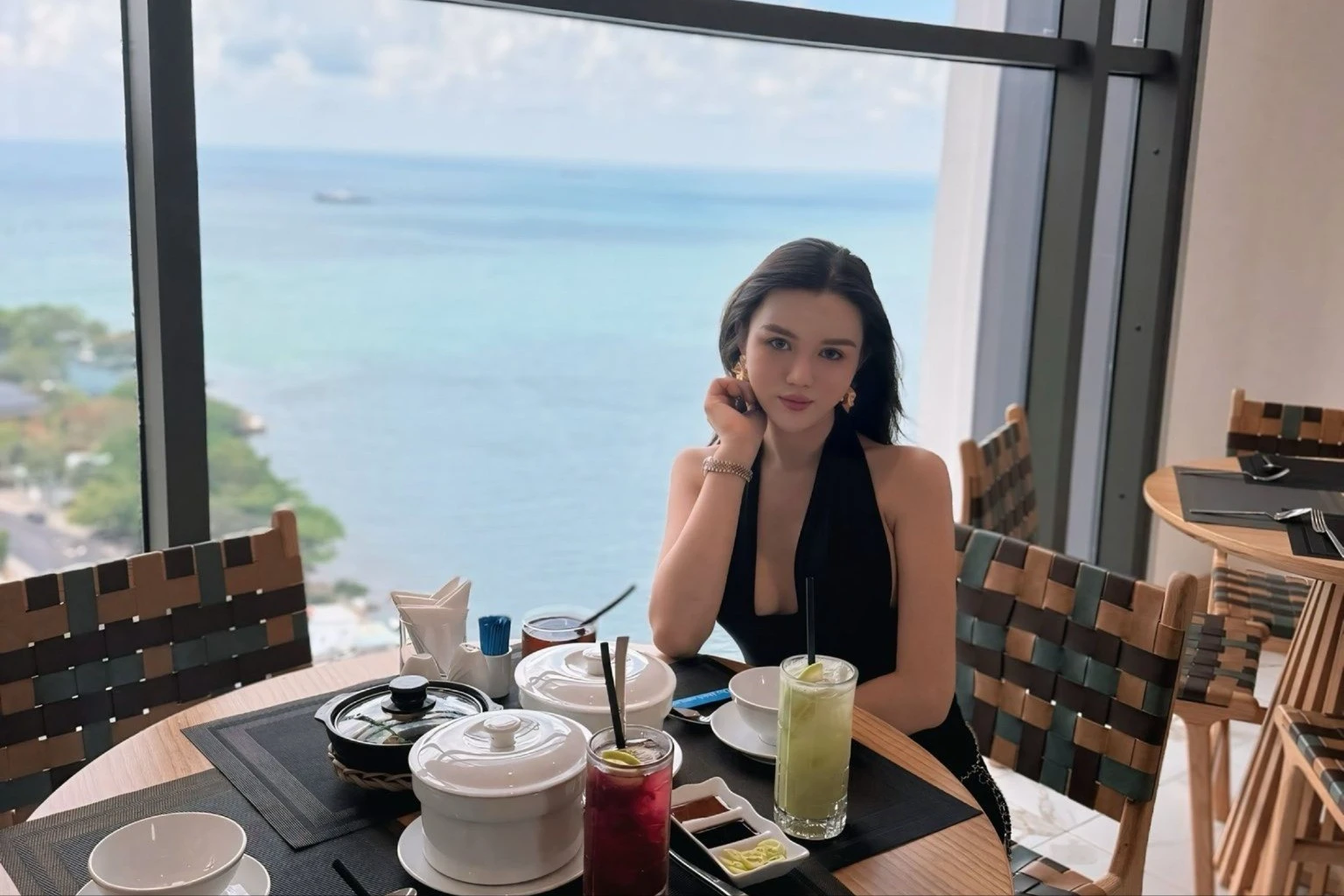 Danh tính nữ TikToker tự nhận nữ hoàng nội y thế hệ mới