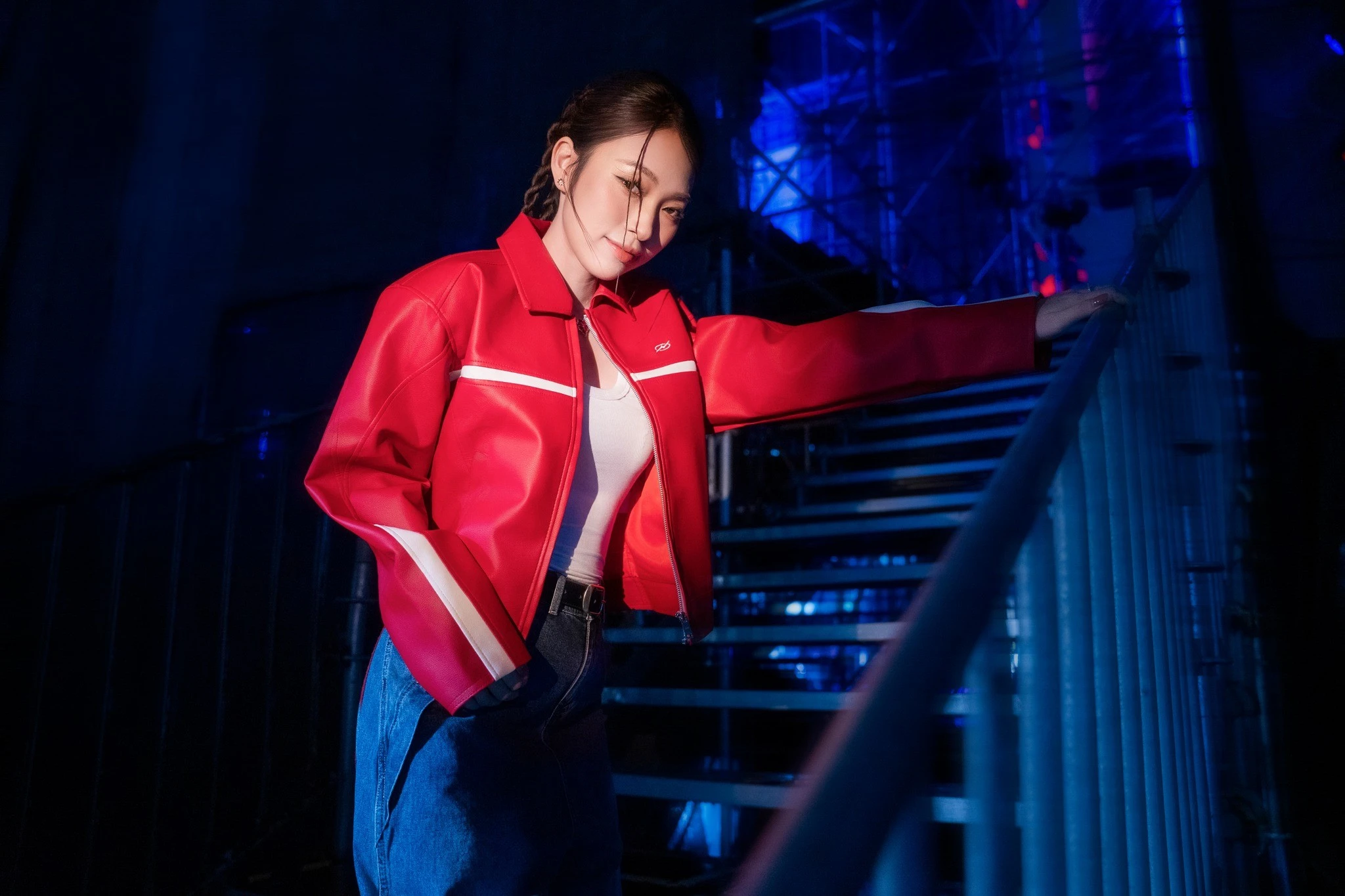 MC Khánh Vy 'lột xác' ấn tượng với style 'girl phố' năng động