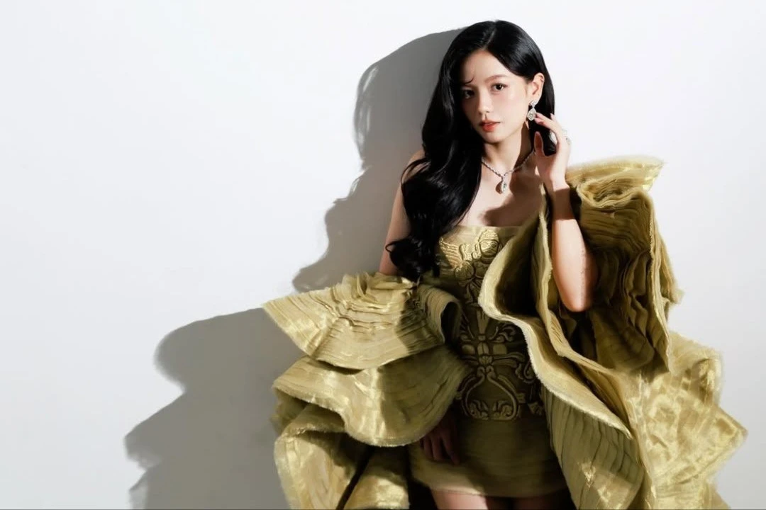 View - Nữ diễn viên “Mưa Đỏ” Lê Hạ Anh khoe nhan sắc lộng lẫy trong loạt ảnh mới | Báo Tri thức và Cuộc sống - TIN TỨC PHỔ BIẾN KIẾN THỨC 24H