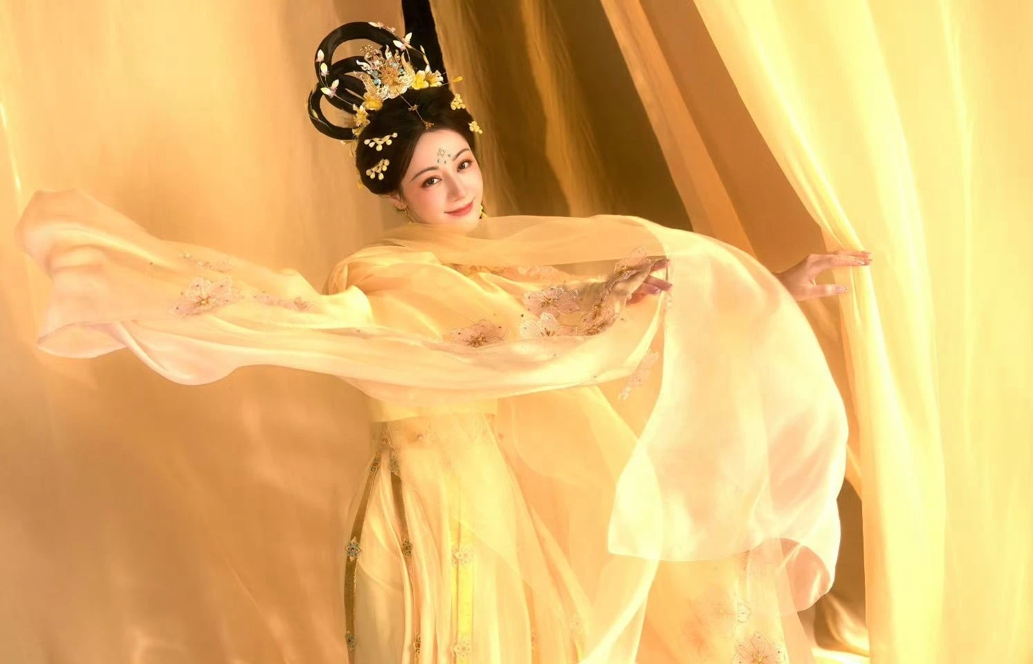 Chị Hằng đẹp nhất Trung Thu 2025, netizen gọi tên gái xinh này