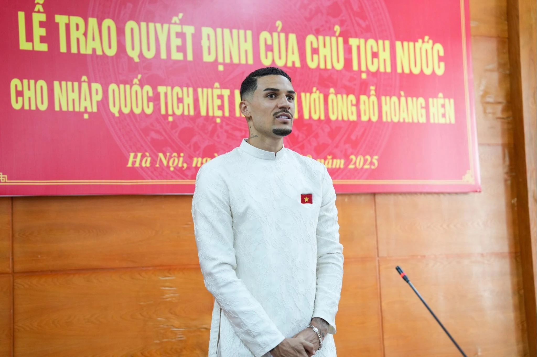 Cầu thủ người Brazil chính thức nhận quốc tịch Việt Nam