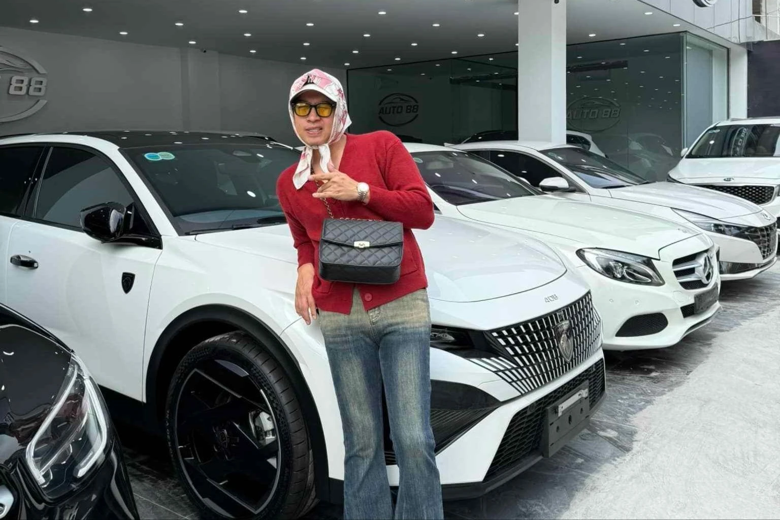 Danh tính TikToker phá nát hình ảnh của G-Dragon ở Việt Nam 