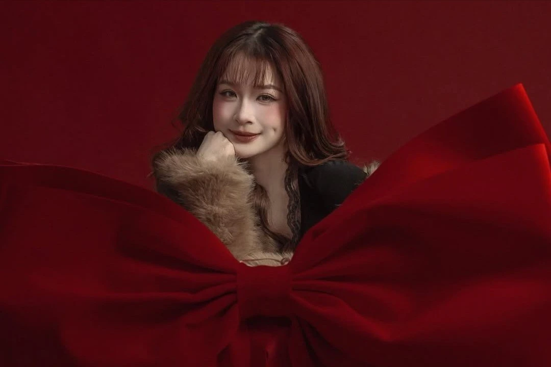 Rich kid Chao khoe nhan sắc cận mặt siêu xinh