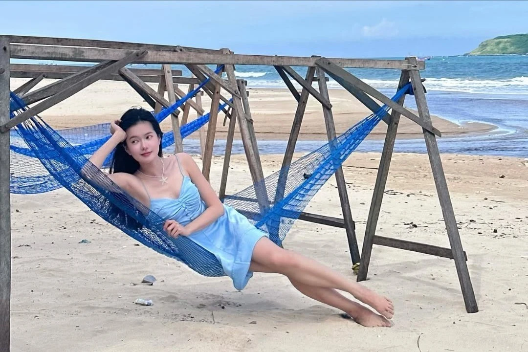 Gái xinh Đỗ Yên Đan khoe vóc dáng nuột nà ở biển Phú Yên