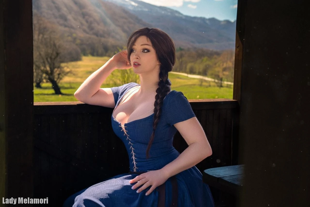 Cosplay nhân vật quá quyến rũ, hot girl gợi cảm bỗng nổi như cồn