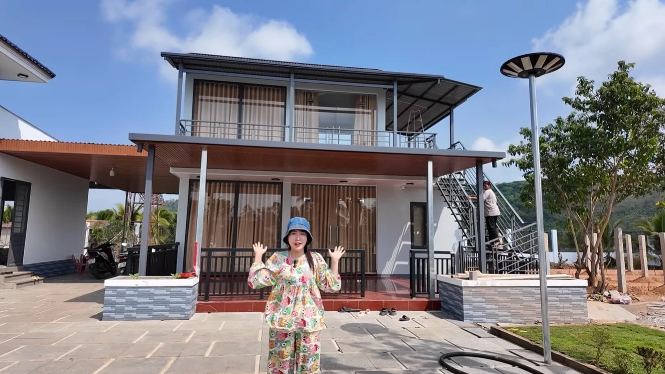 Youtuber Sang Vlog sau 2 năm thông báo vỡ nợ giờ ra sao?