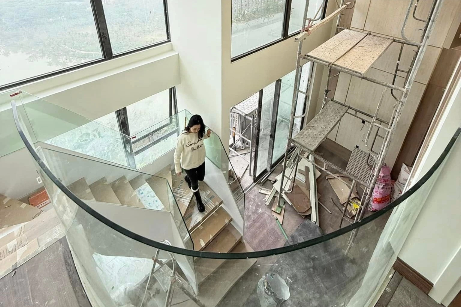 Ly Kute xứng danh "phú bà", để lộ có vô số bất động sản