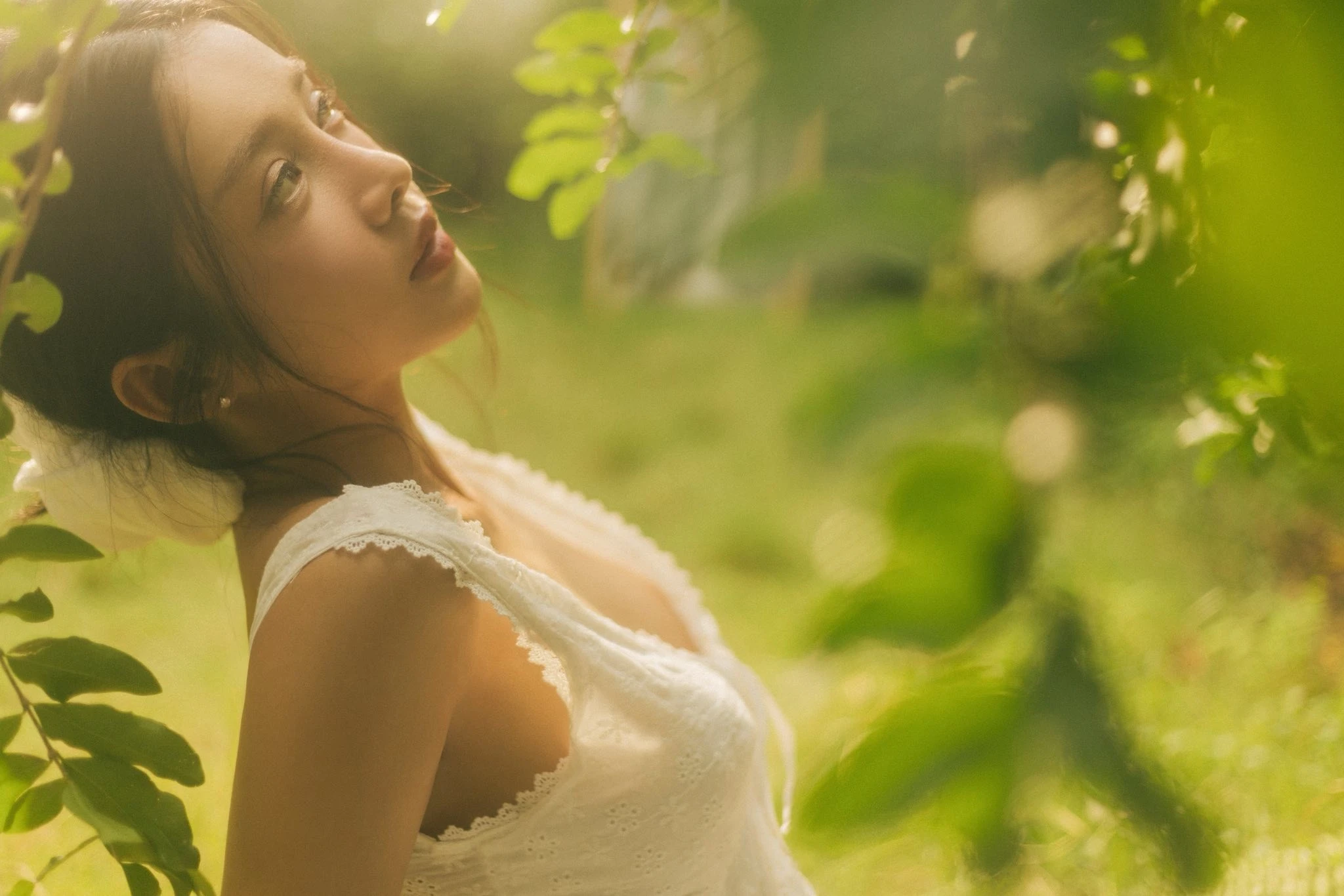 Vẻ đẹp tươi trẻ của Trình Mỹ Duyên trong bộ ảnh mới