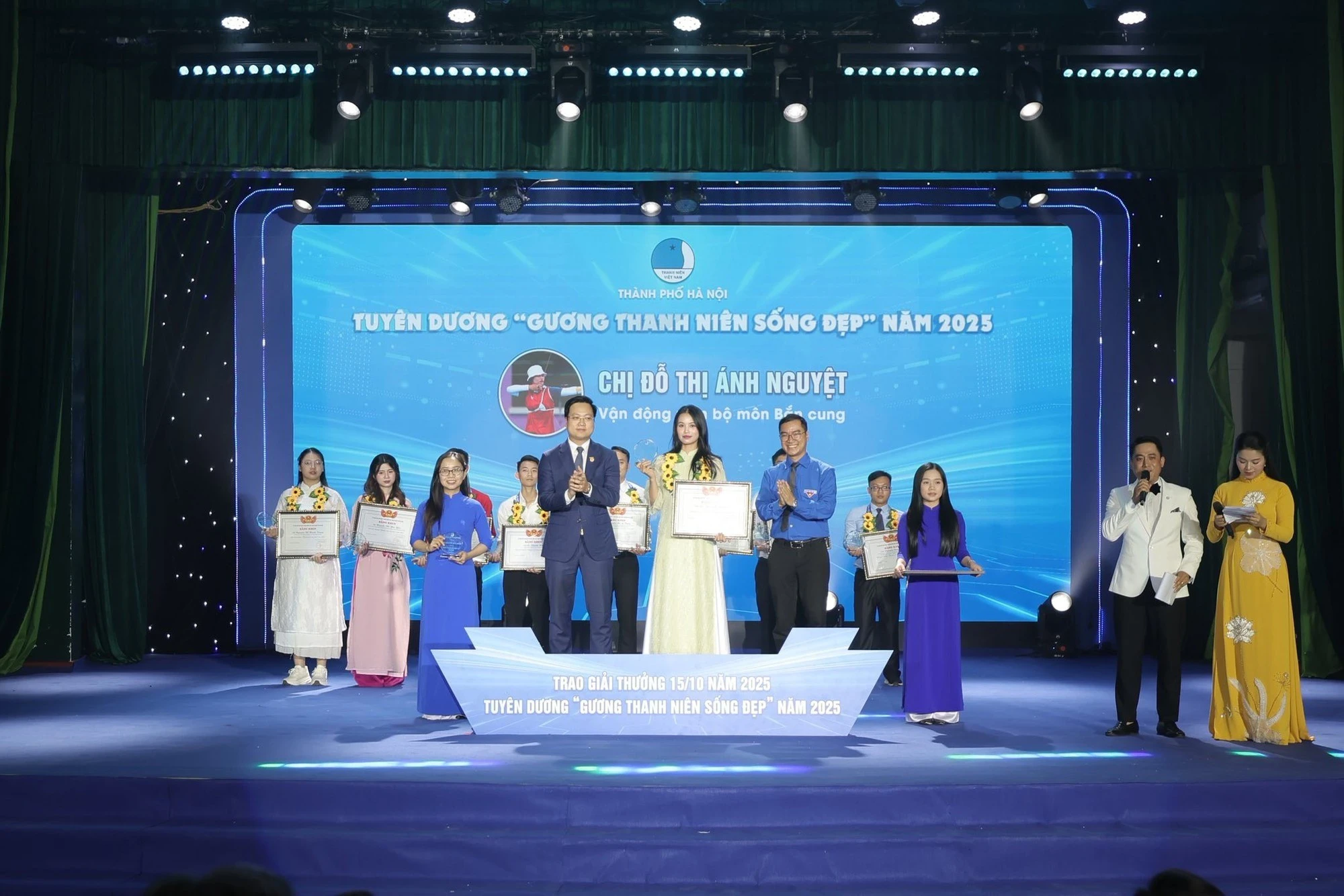 Nữ cung thủ xinh đẹp được tuyên dương gương 'Thanh niên sống đẹp' năm 2025