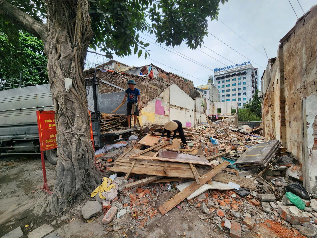 Hoàn tất giải phóng mặt bằng dự án đường Tam Trinh sau nhiều khó khăn