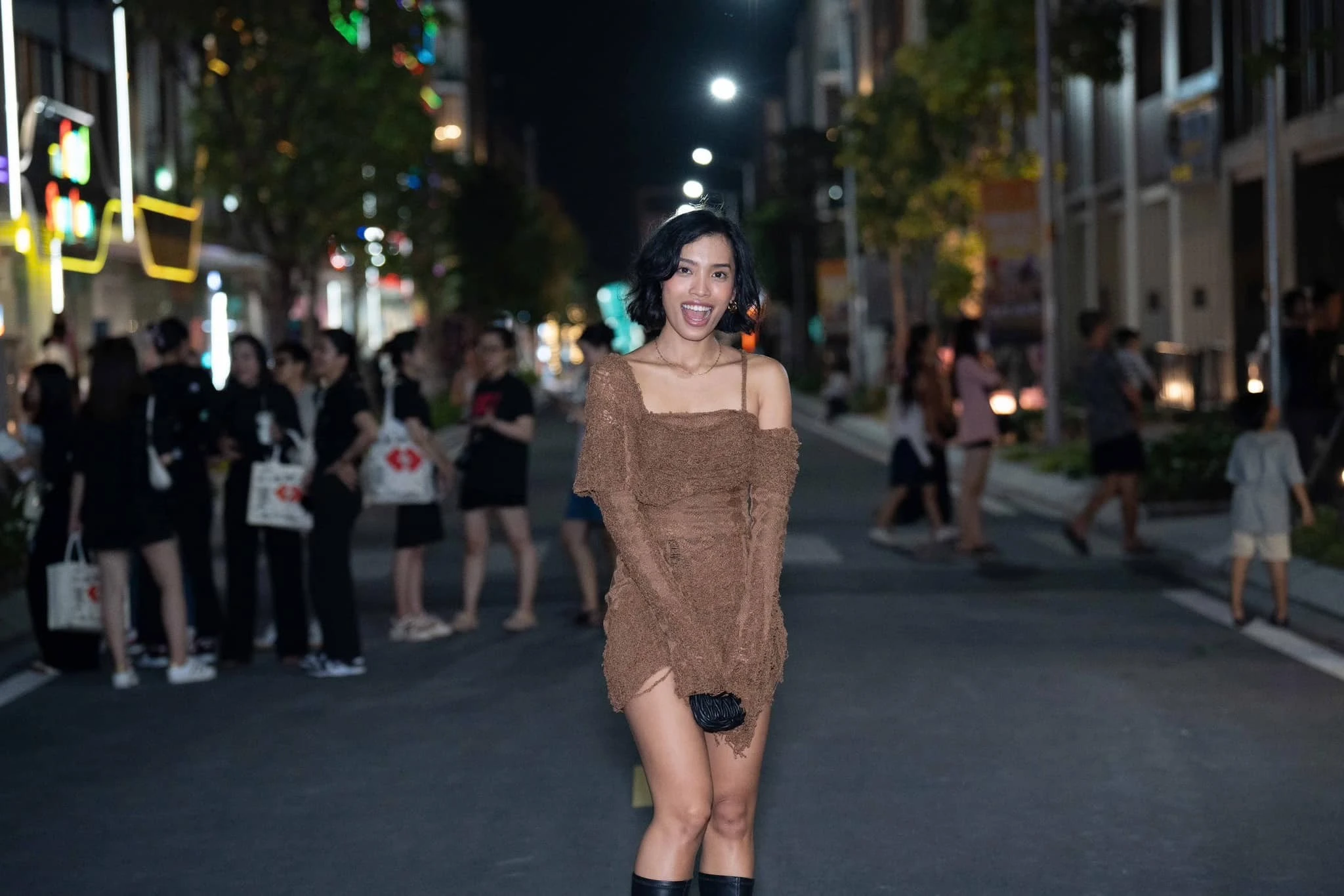 Tò mò về cuộc sống của tiểu thư chuỗi siêu thị ở Đà Nẵng 