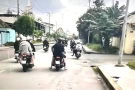 Xác minh nhóm thanh niên cầm hung khí trong khu công nghiệp Đồng An