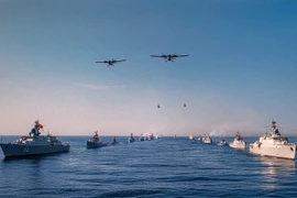 Tự hào, xúc động với Lễ Diễu binh trên biển A80