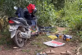 Tây Ninh: Phát hiện 2 thi thể, gần hiện trường có 10 lon bia tại hầm nước