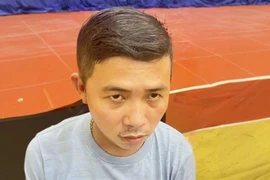 Bắt giữ đối tượng trộm xe máy tại bãi giữ xe Vạn Hạnh Mall