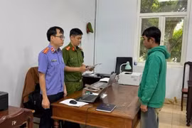 Đắk Lắk: Khởi tố, bắt tạm giam nghi phạm trong vụ chém người sau tiệc tân gia