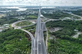 Bất động sản khu Tây TPHCM hút vốn nhờ hạ tầng